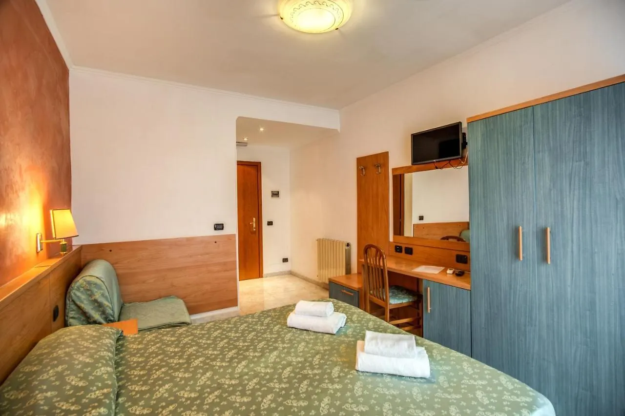 Hotel Millerose Róma 0*,  Olaszország